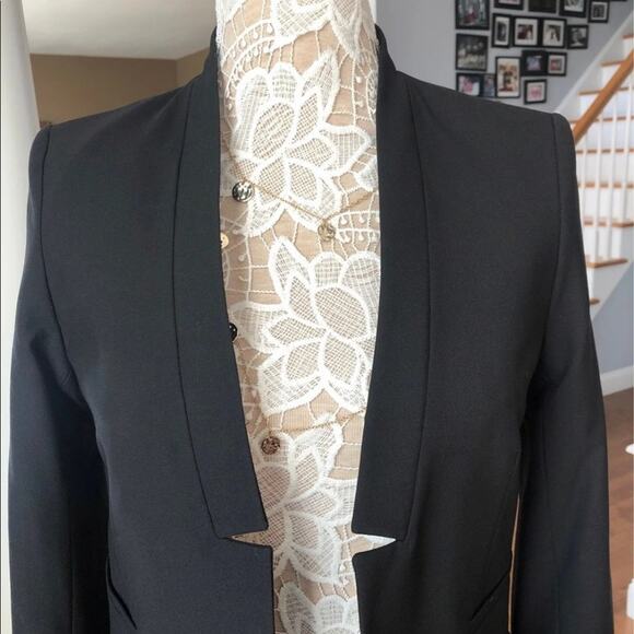 Banana Republic Chic Fringed Hem open front black blazer size 4 - Picture 4 of 13